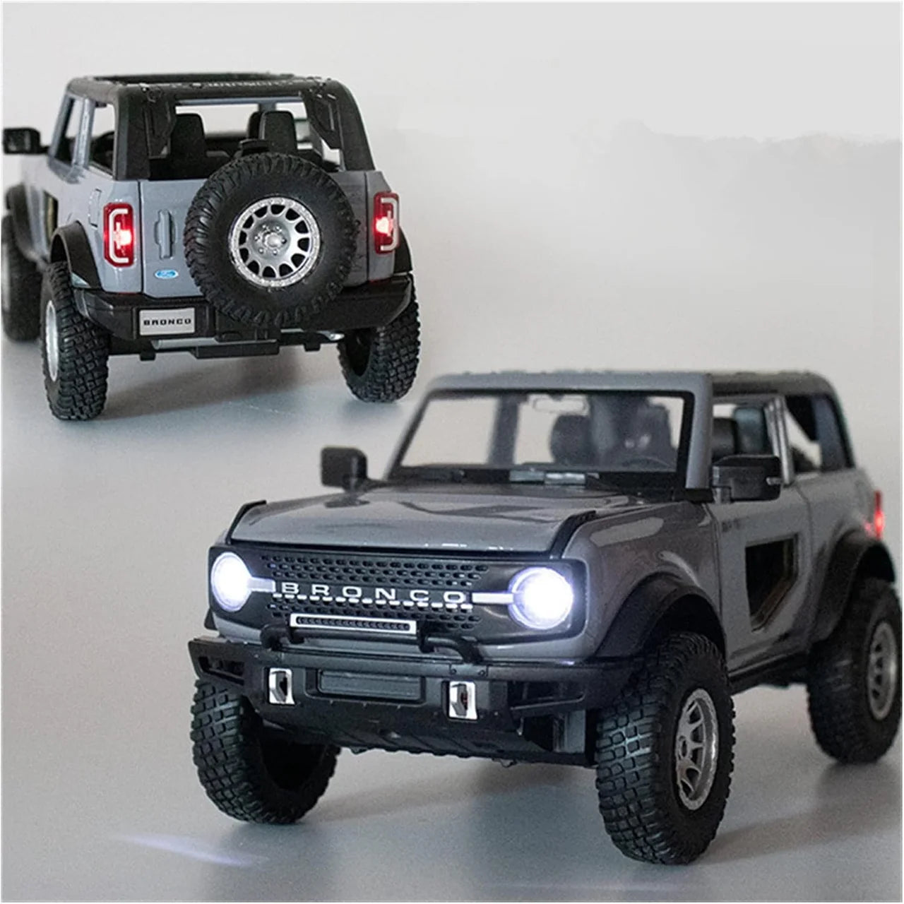 1:24 Scale Bronco Diecast Jeep with Light And Sound