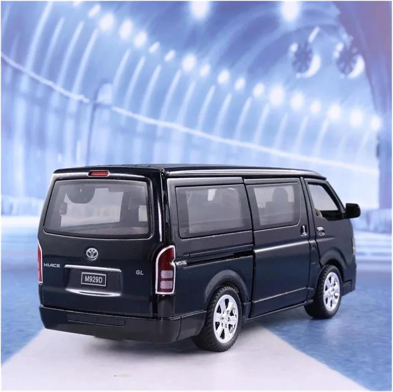 1/32 Scale Diecast Toyota Hiace Van