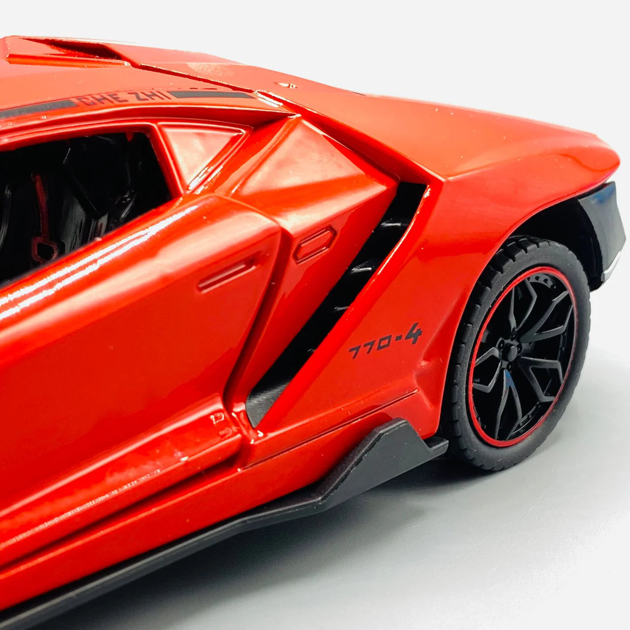 Metal Body Lamborghini Centenario with Light & Sound 1:24 Scale