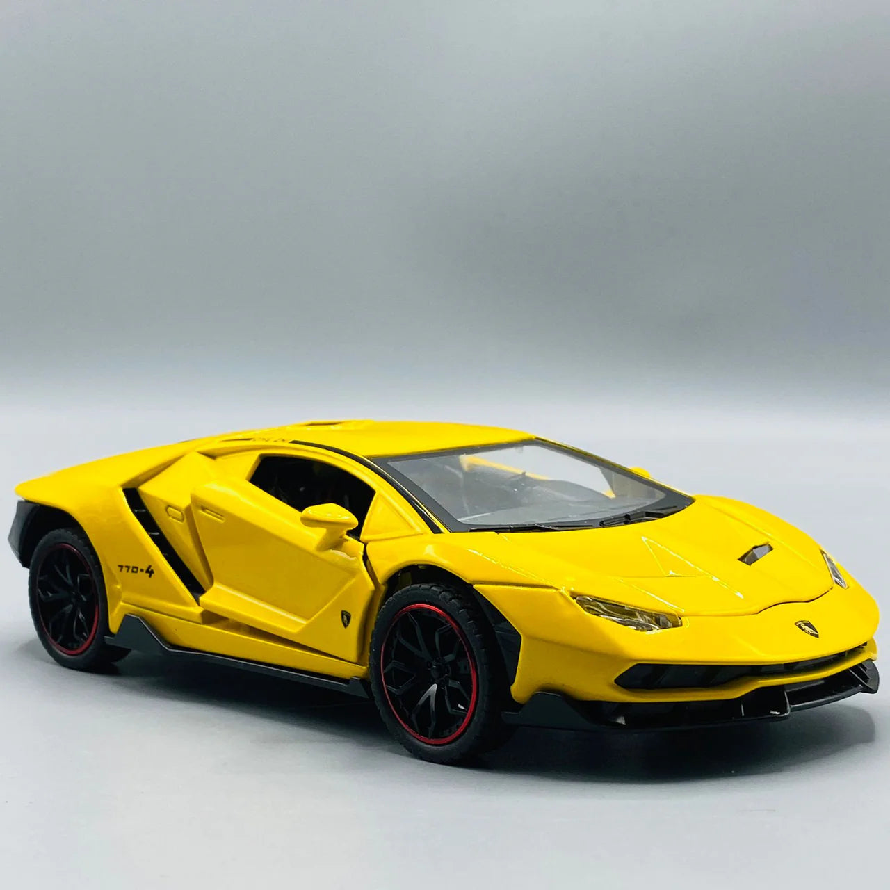 Metal Body Lamborghini Centenario with Light & Sound 1:24 Scale